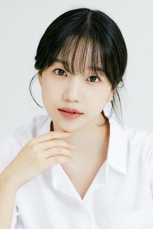 Jo Yu-ri